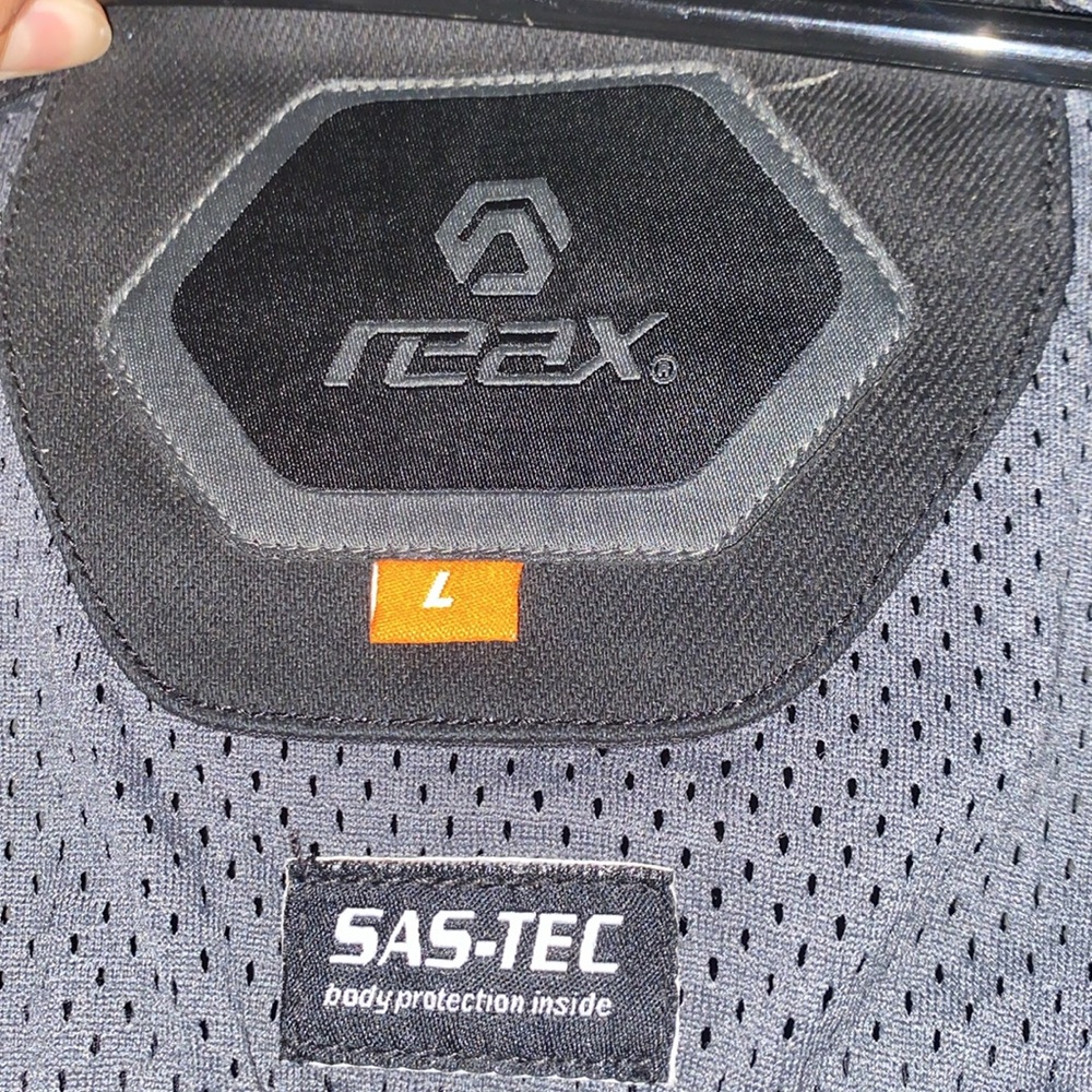 Motorcycle jacket - Picture 2 of 4